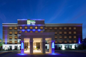 Гостиница Holiday Inn Express & Suites Laurel Lakes, an IHG Hotel  Лаурел